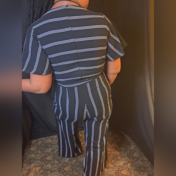 Jumpsuit - Picture 9 of 10